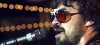 DAN DYER PERFORMS...