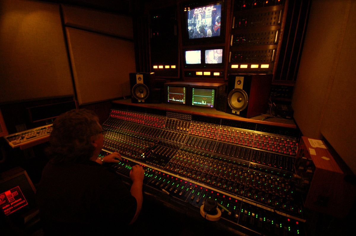 Kooster-McAllister-tracking-the-show-in-the-Record-Plant-Remote